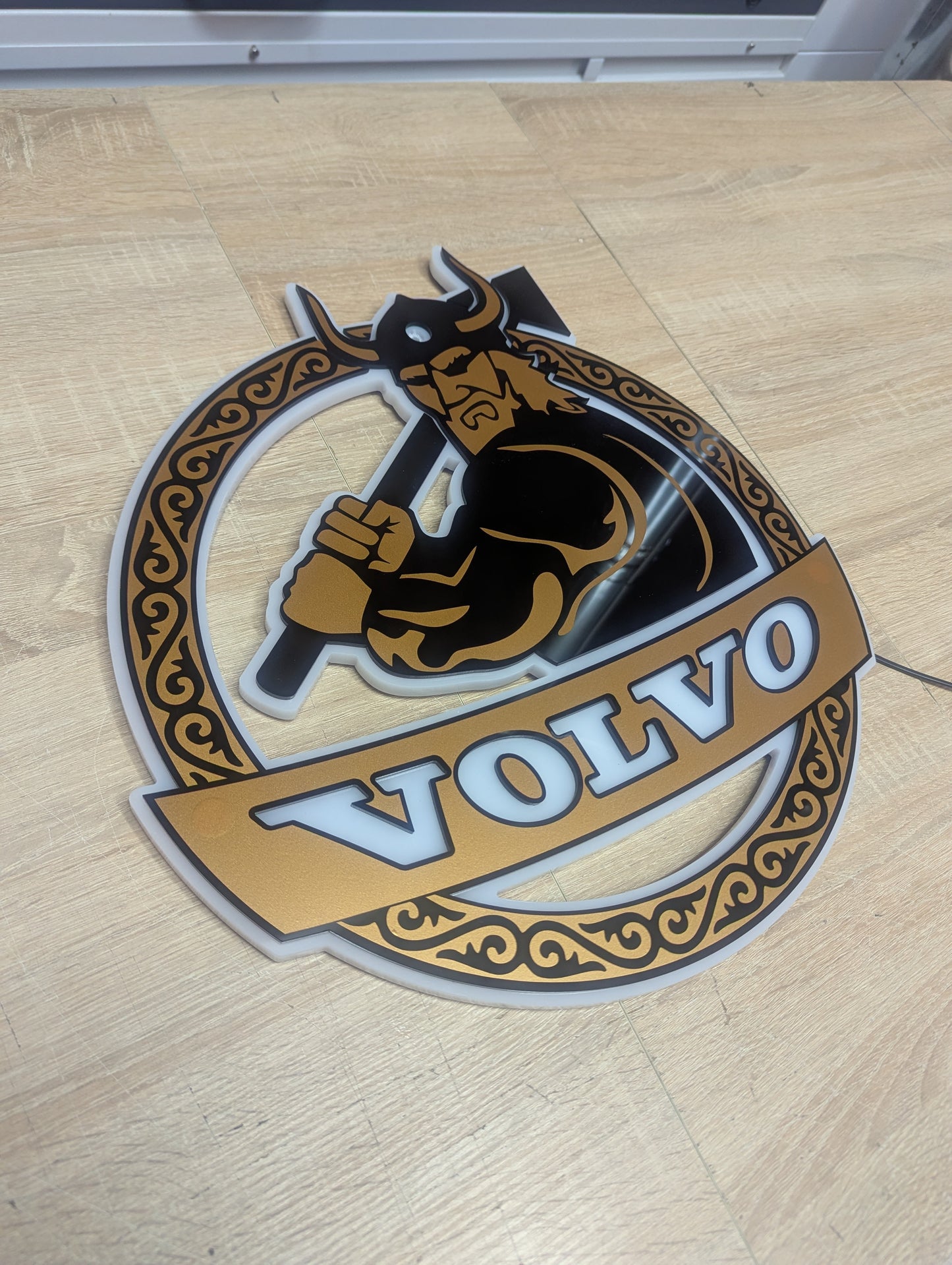 Benutzerdefinierte Kabinenbeleuchtung (50cm) - Muster "Volvo OldSkool"